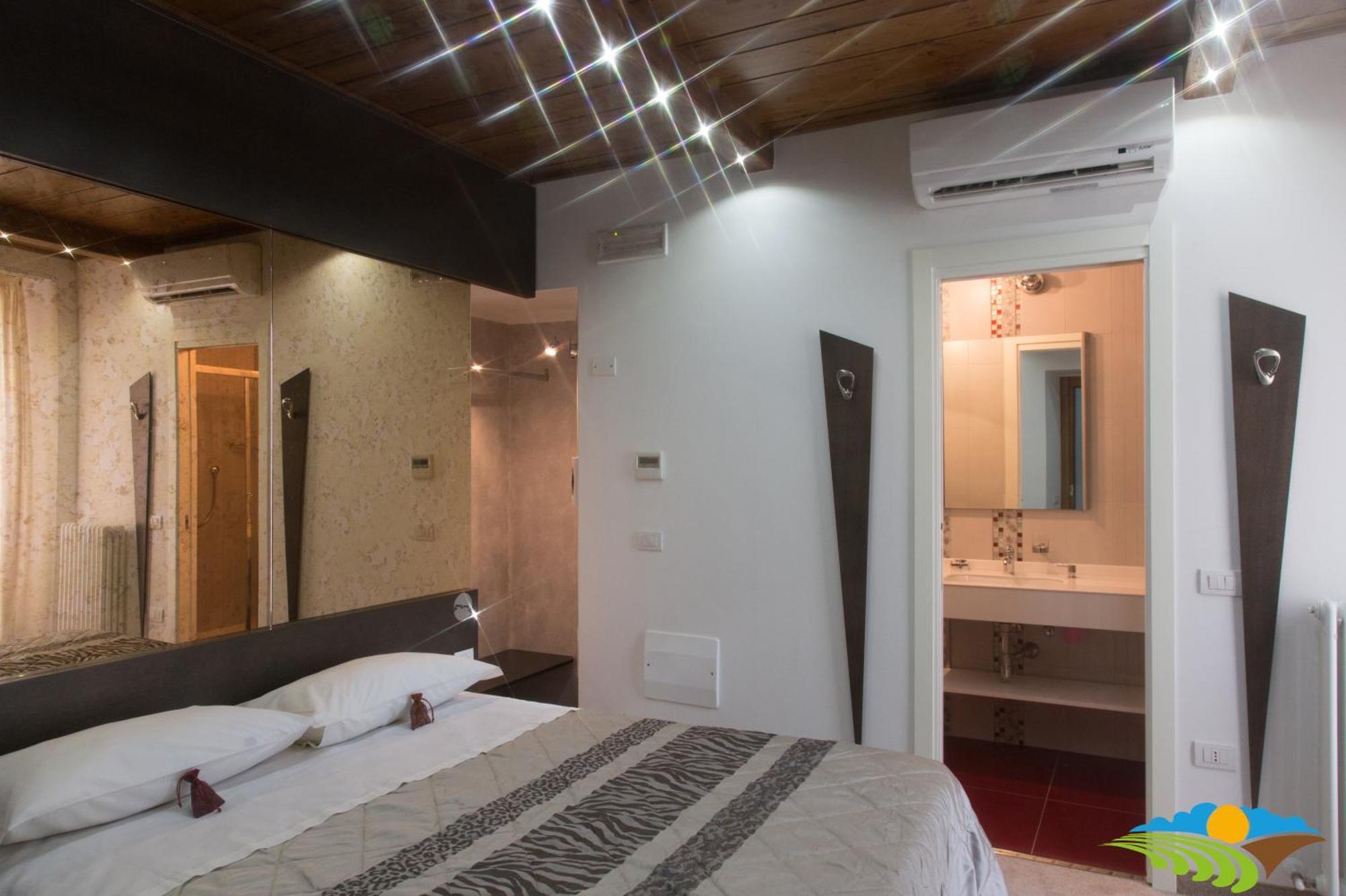Albergo Diffuso - Il Poggetto Tra Urbino & San Marino Zimmer foto
